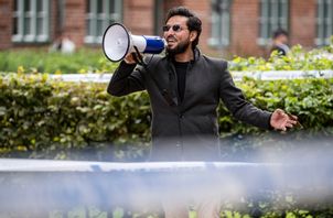 Salwan Momika under en koranbränning i Malmö 2023. Arkivbild. Johan Nilsson/TT