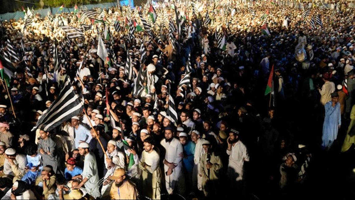 Partiet Jamiat Ulema-e-Islam är starka i området. Foto: Fareed Khan/AP