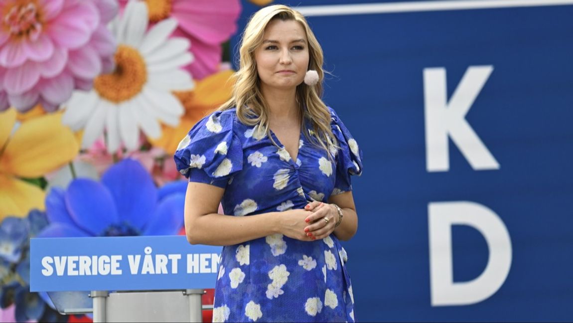 Kristdemokraternas partiledare Ebba Busch (KD) håller tal under politikerveckan i Almedalen. Foto: Christine Olsson