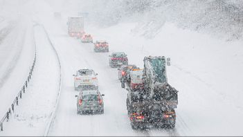 Snöfall i onsdags på E20 vid Lerum utanför Göteborg. Foto: Adam Ihse/TT