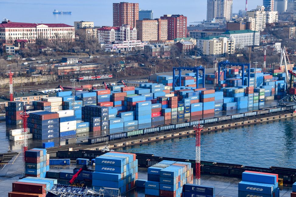 Hamnen i Vladivostok i östligaste Ryssland. Arkivbild. Foto: AP/TT