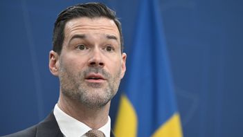 Bistånds- och utrikeshandelsminister Johan Forssell säger att biståndet till Mali dras in. Arkivbild. Foto: ANDERS WIKLUND/TT