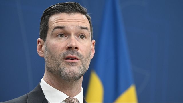 Bistånds- och utrikeshandelsminister Johan Forssell säger att biståndet till Mali dras in. Arkivbild. Foto: ANDERS WIKLUND/TT