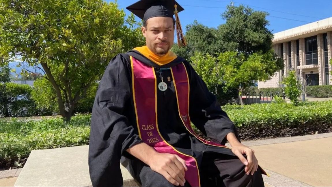 Cole Allen Skärmdump från Allens LinkedIn