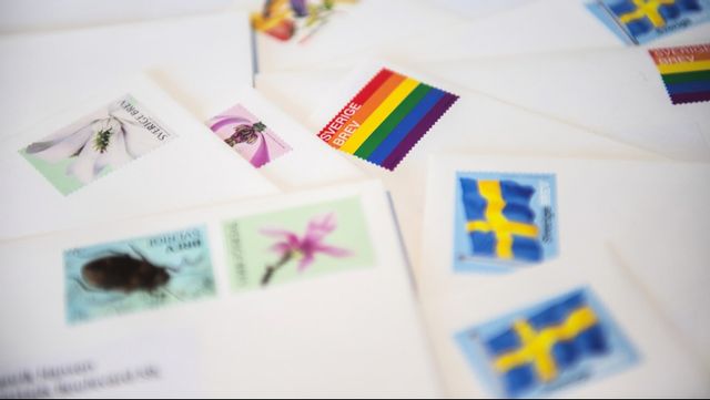 Allt färre skickar brev, vilket bidrar till att Postnord höjer priserna. Arkivbild. Foto: EMIL LANGVAD/TT