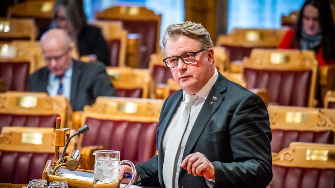 Per-Willy Amundsen (FrP) under en frågestund i stortinget, den norska riksdagen. Foto: OLE BERG-RUSTEN/AP/TT