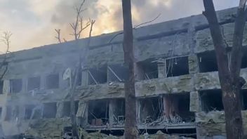 Det sönderbombade barnsjukhuset. Foto: Public Domain