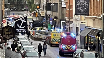 Polis, ambulans och räddningstjänst på plats på Andra Långgatan i Göteborg. Foto: Alma Evenås