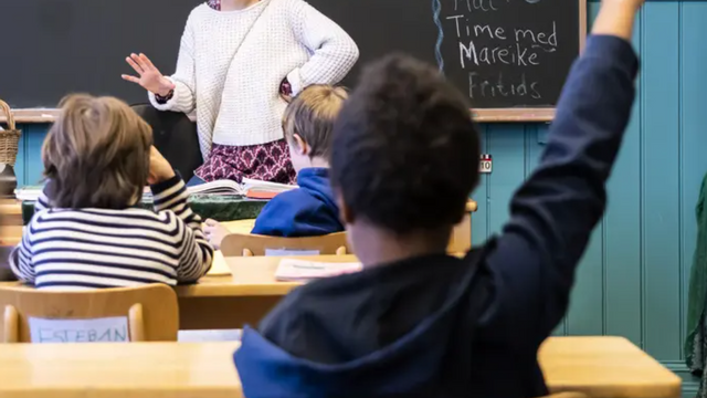 Granskningen visar att tiotals anställda inom Västerås skolor förekommer i belastningsregistret. Personerna på bilden har ingen koppling till artikeln. Foto: Heiko Junge/NTB Scanpix/TT