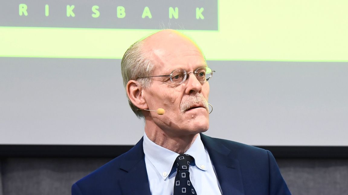 Stefan Ingves och Riksbanken har med sin expansiva politik målat in sig i ett hörn, menar Nordeas chefsekonom Annika Winsth. Foto: Claudio Bresciani/TT.