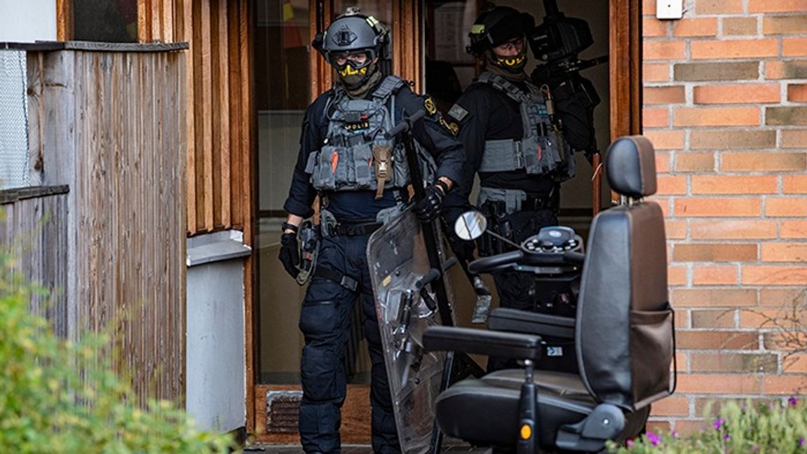 Polisens insatsstyrka var på plats i Limhamn. Foto: Johan Nilsson/TT.