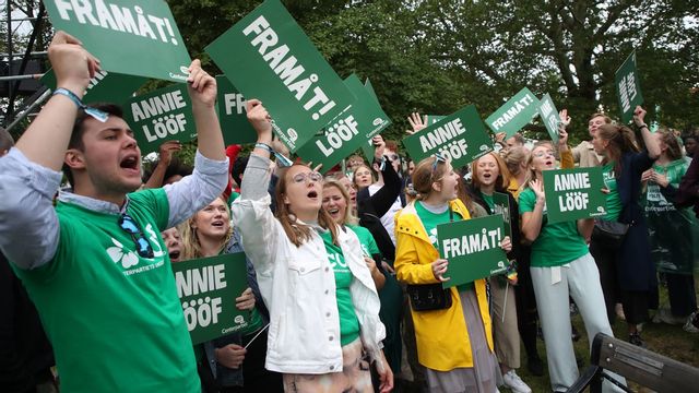 Entusiastiska CUF-medlemmar hejar på Centerpartiets partiledare Annie Lööf under Almedalen 2019. Foto: Adam Ihse/TT