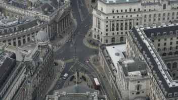 The City, London’s financial district, on a Thursday in april 2021. Like so many other central banks, the Bank of England (building to the right) have responded with more quantitative easing. Photo: Alastair Grant/AP/TT