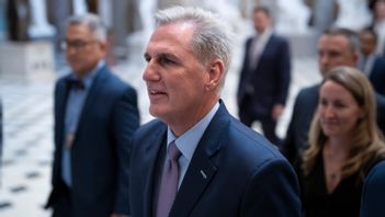 Den avsatte talmannen för USA:s representanthus, republikanen Kevin McCarthy, har redan gjort klart att han inte ställer upp igen. Kaos hotar kongressens arbete. Foto: J Scott Applewhite/AP/TT