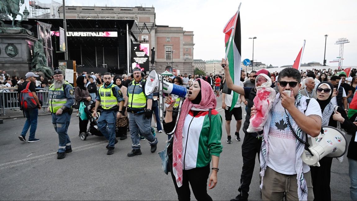 Varje lite större tillställning tycks dra till sig Palestinarörelsen som försöker ta över tillfället. Foto: Jessica Gow/TT