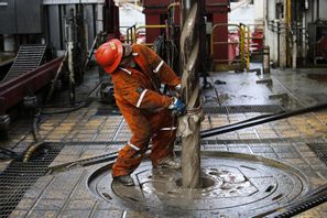 Tusentals berörs av en ny viktgräns på 124 kilo för anställda i den brittiska offshore-sektorn nästa år. Arkivbild. Foto: Dario Lopez-Mills/AP/TT