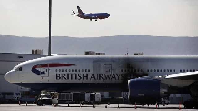 Bild från en brand på en Boeing 777-200 2015.
Foto: John Locher/AP