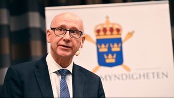 Överåklagare Lennart Guné under en pressträff om beslut i överprövningsärende i Palmeutredningen. Foto: Fredrik Sandberg/TT