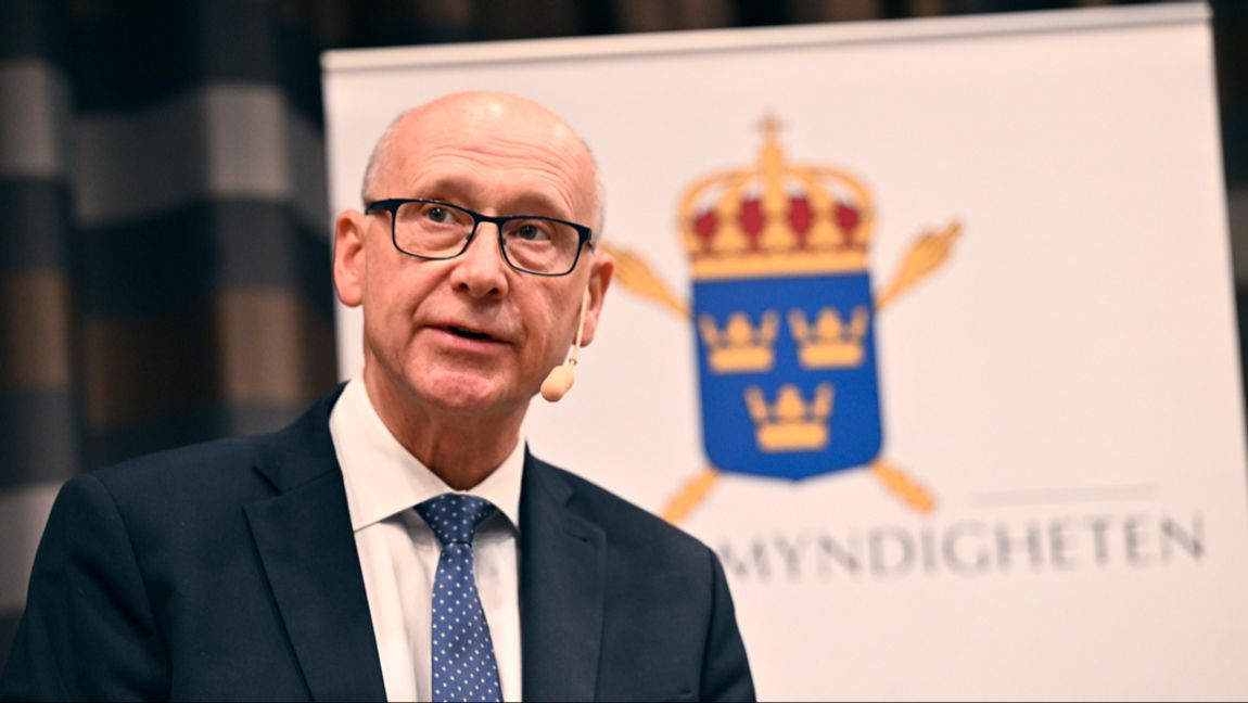 Överåklagare Lennart Guné under en pressträff om beslut i överprövningsärende i Palmeutredningen. Foto: Fredrik Sandberg/TT