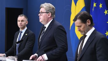 Civilminister Erik Slottner (KD), Justitieminister Gunnar Strömmer (M) och Liberalernas rättspolitiske talesperson Martin Melin. Foto: Lars Schröder/TT