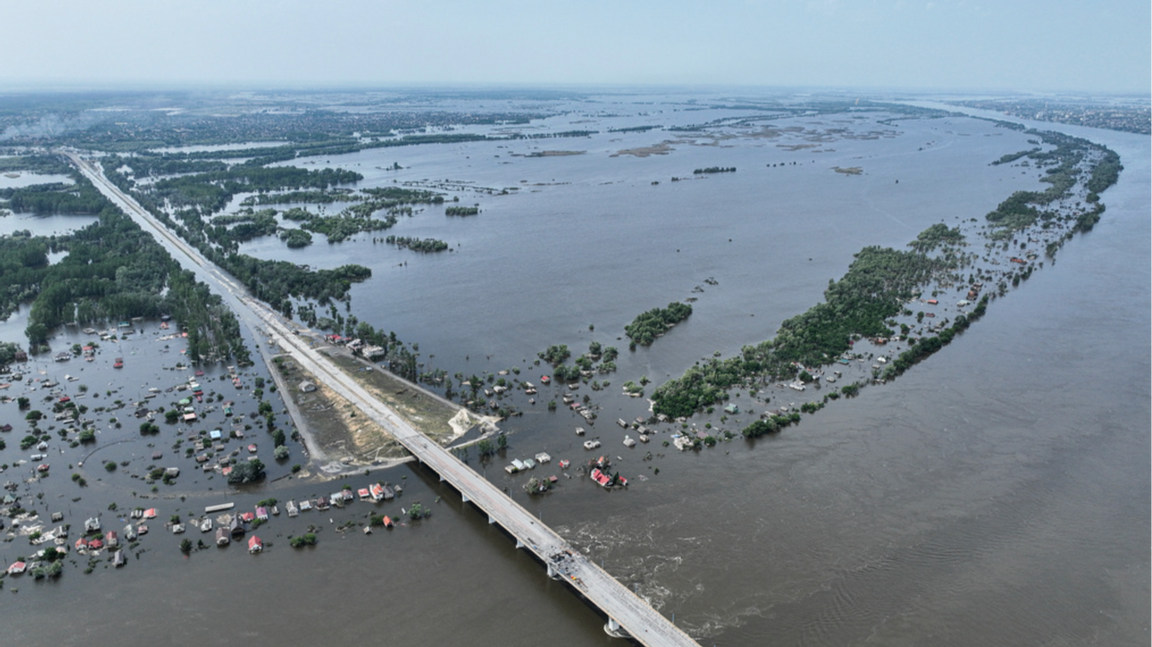 Bilder på Chersonregionen efter dammkollapsen. Foto: AP/TT