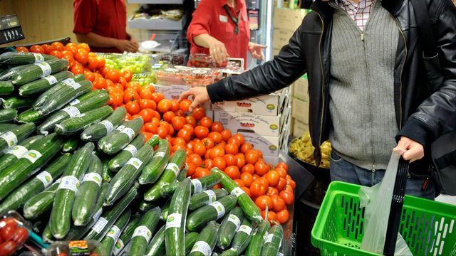 Matpriserna ökade i oktober, visar färsk statistik. Genrebild. Foto: Jessica Gow/TT