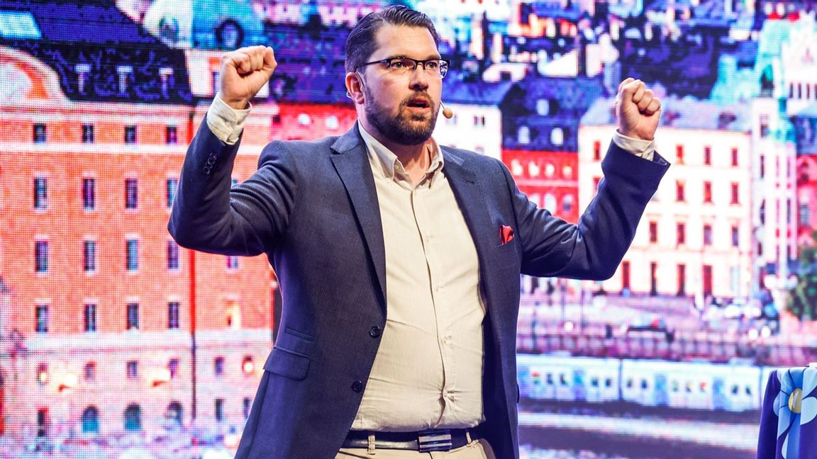 Jimmie Åkessons Sverigedemokraterna går starkt framåt i väljarundersökning. Foto: Fredrik Persson/TT