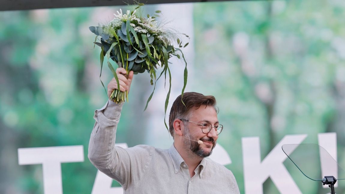 Centerpartiet gör stora förluster på börsen och måste minska personalen. Foto: Adam Ihse/TT 