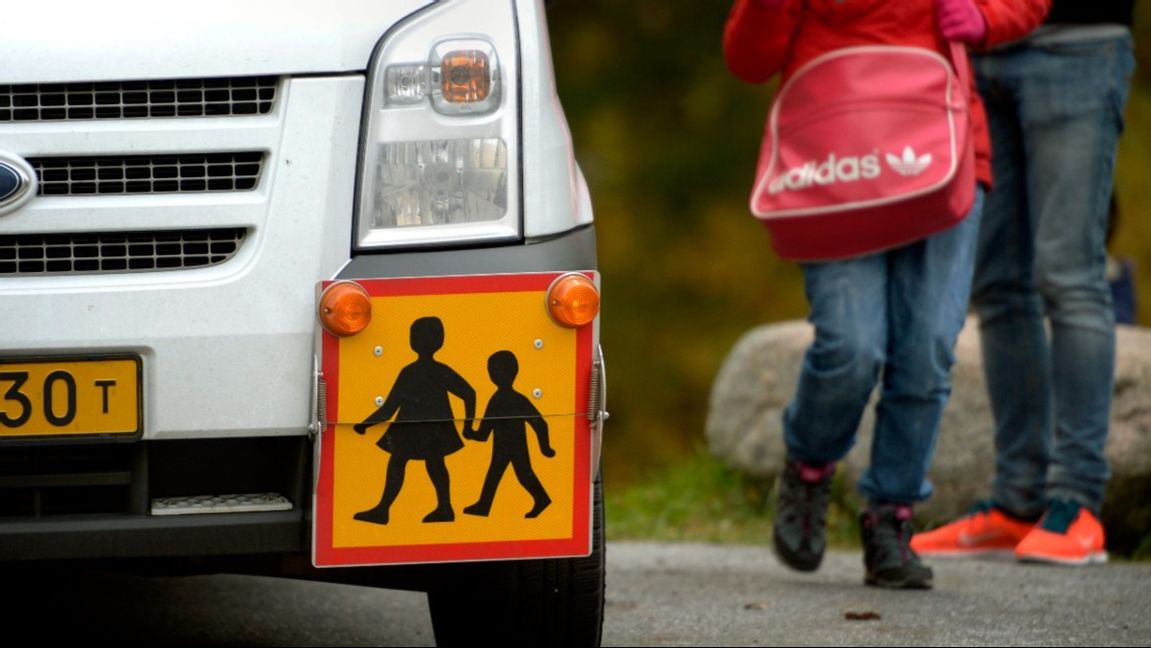 En flicka i Linköpings kommun nekas skolskjuts – bor två meter för nära skolan. Foto: Jan Erk Henriksson//TT