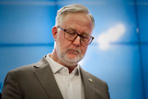 Johan Pehrson (L) har inte rapporterar aktieinnehav som han ska, enligt Ekot. Arkivbild. Foto: Anders Wiklund/TT