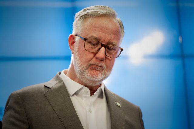 Johan Pehrson (L) har inte rapporterar aktieinnehav som han ska, enligt Ekot. Arkivbild. Foto: Anders Wiklund/TT