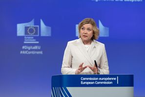 Finländska Henna Virkkunen är EU-kommissionär för teknisk självständighet, säkerhet och demokrati. Arkivbild. Foto: Omar Havana/AP/TT