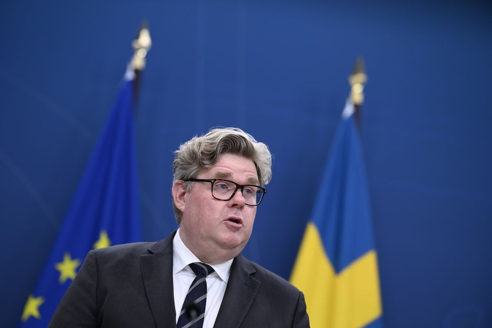 Justitieminister Gunnar Strömmer (M) lägger fram ett nytt lagförslag om att kunna bryta sekretessen i fler fall. Arkivbild. Foto: Pontus Lundahl/TT