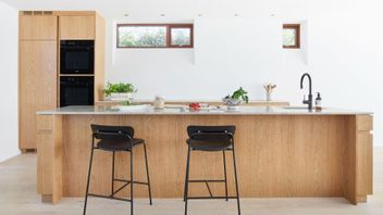 Skötsel av ditt snickerikök: En guide till beständiga material, levande karaktär och tidlös skönhet