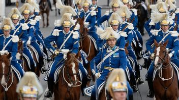 Den beridna vaktparaden är tillbaka efter covid-uppehåll. Foto: Leif R Jansson / TT