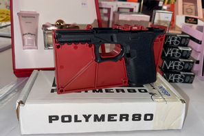 Ett så kallat spökvapen som beslagtagits. Arkivbild. Ted Shaffrey/AP/TT