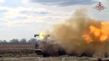 Rysk stridsfordon på okänd plats i Ukraina. Foto: AP/TT