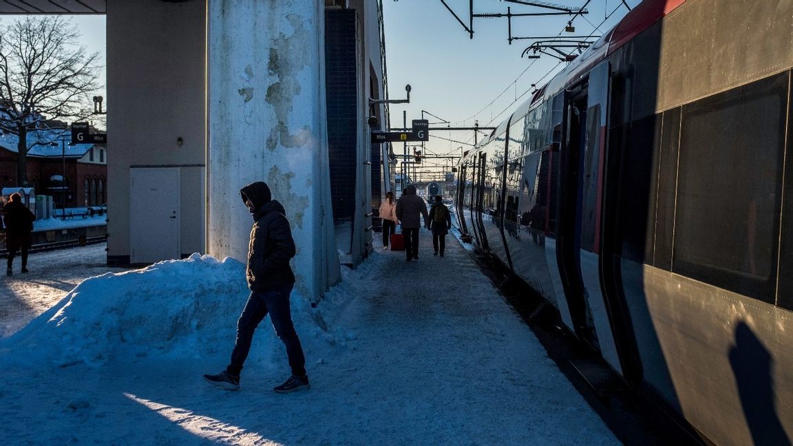 Ett tåg från Kumla som just anlänt i Hallsberg. Foto: Jonas Gratzer.