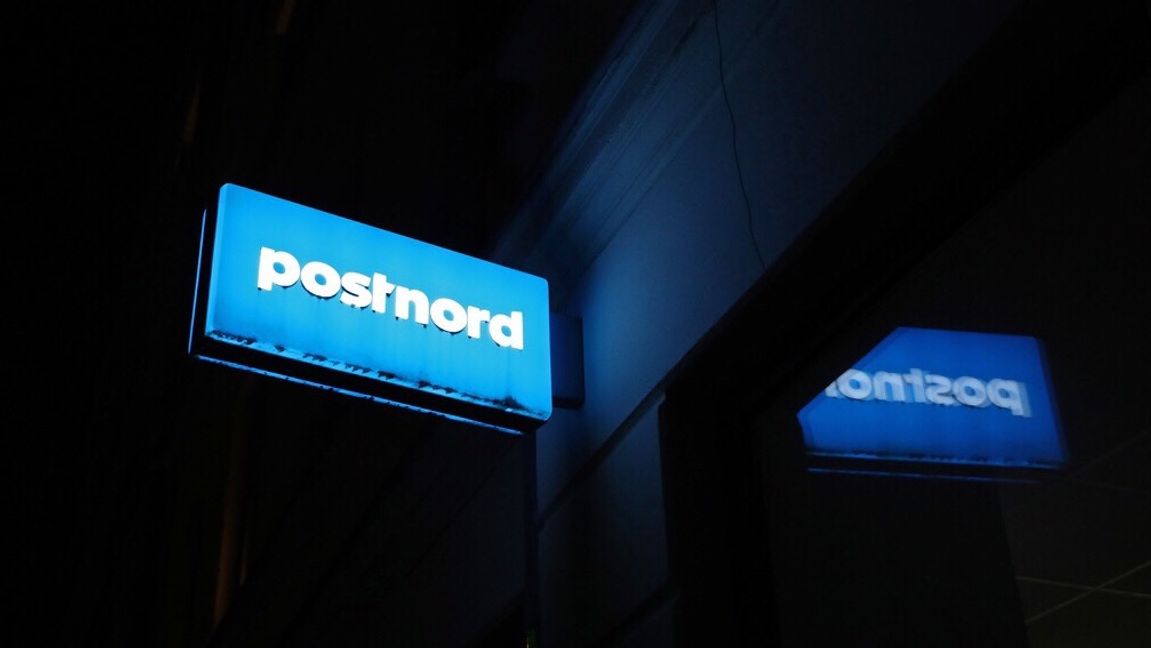 Postnord har länge varit ett starkt kritiserat företag. Nu inleds en granskning. Foto: Jeppe Gustafsson/TT