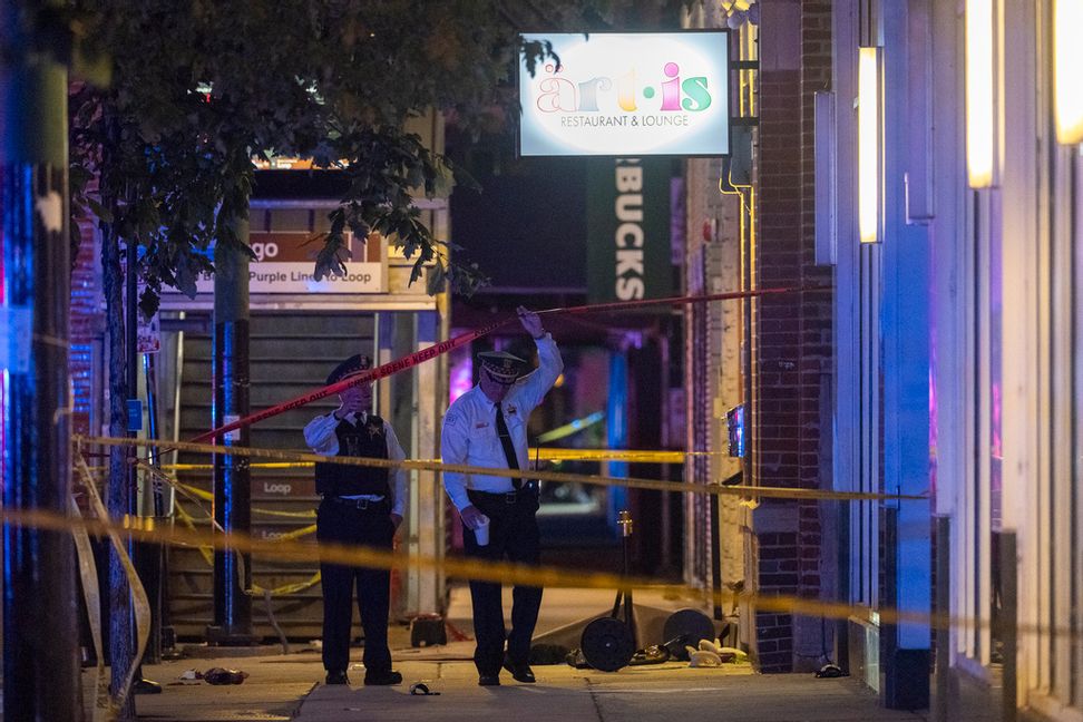 Skjutningen ska ha ägt rum i anslutning till en restaurang nära Chicago Avenue i området River North. Foto: Tyler Pasciak LaRiviere/AP/TT