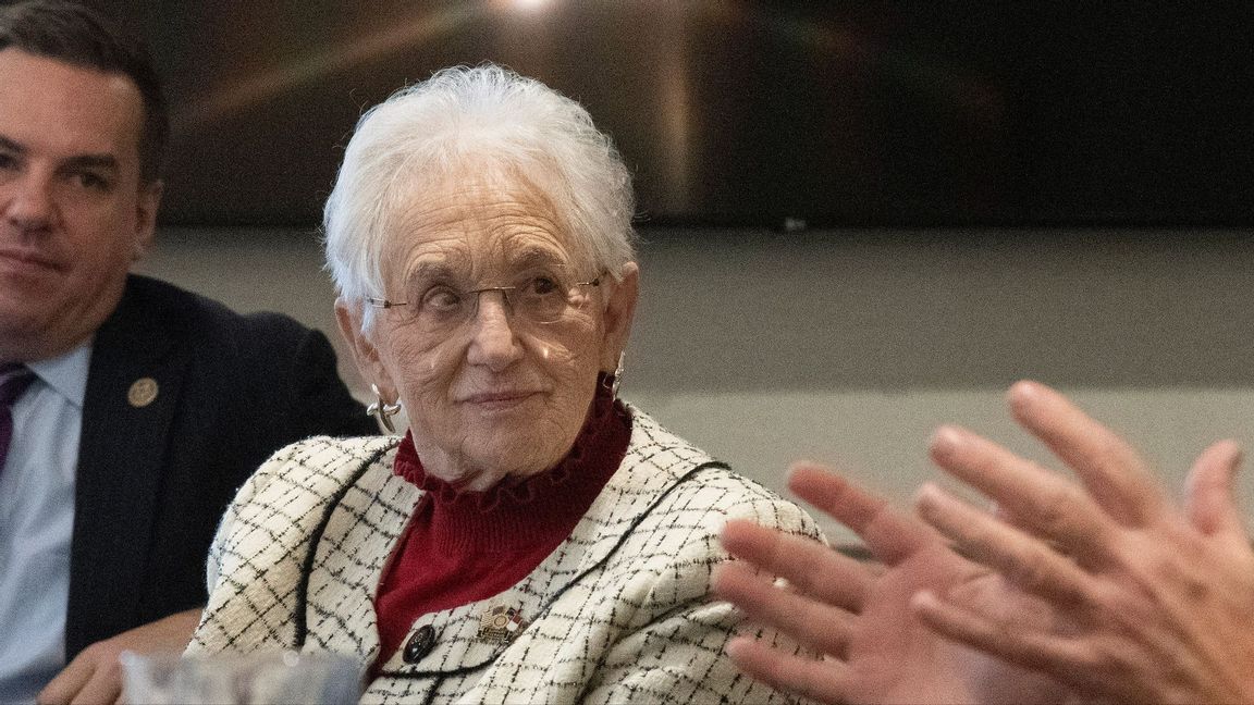 Virginia Foxx svarade på en tioårings brev om elbilar. Foto: Public Domain/Wikimedia Commons