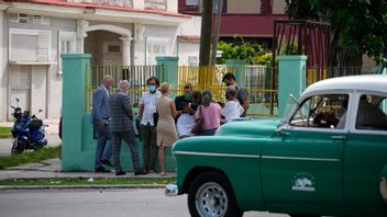 Diplomater utanför rättegången mot Luis Manuel Otero Alcántara och rapparen Maykel Castillo. Foto: Ramon Espinosa/AP/TT