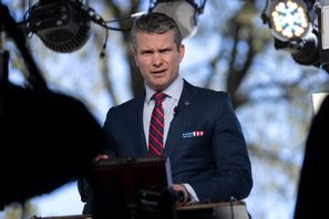 USA:s försvarsminister Pete Hegseth. Arkivbild. Foto: Mark Schiefelbein/AP/TT