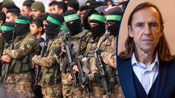 Hamas visar upp sig i Gaza. Foto: Abdel Kareem Hana AP/TT