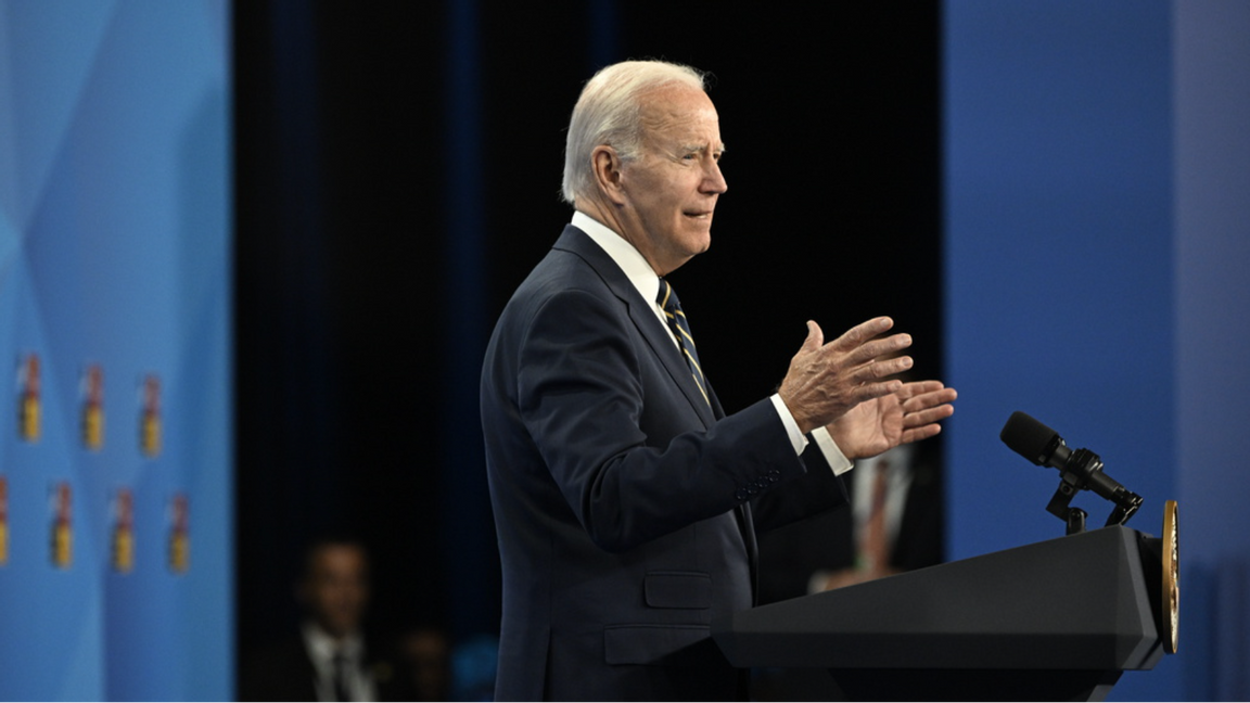 USA:s president Joe Biden pratar under sista dagen för Natomötet i Madrid. Foto Henrik Montgomery / TT