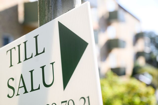 Rekordstort utbud, avgiftshöjningar och den oroliga omvärlden antas kyla av bostadsmarknaden, enligt SBAB:s chefsekonom Robert Boije. Arkivbild. Foto: Henrik Montgomery/TT