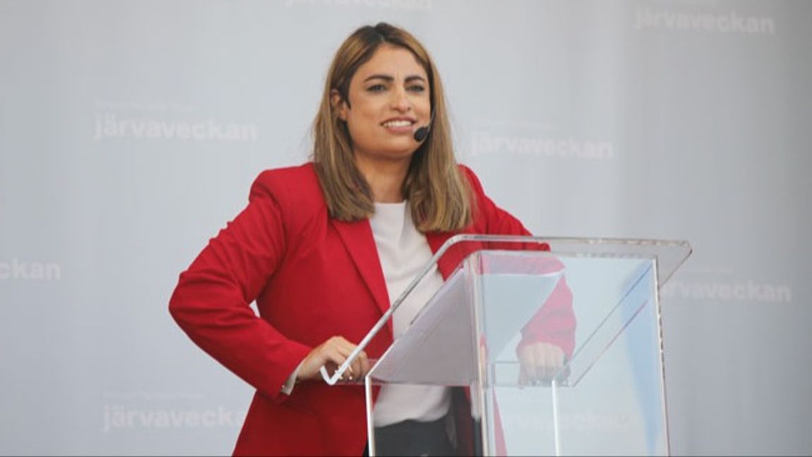 Nooshi Dadgostar (V). Foto: Sollentuna, CC0, via Wikimedia Commons