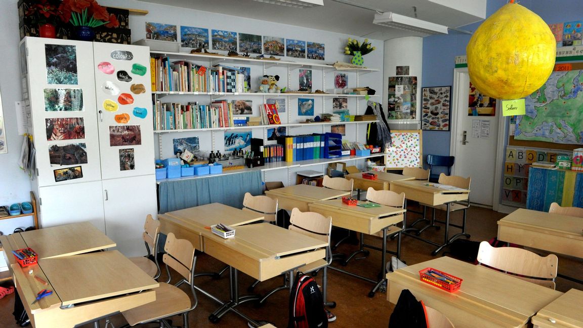  Skolbänkar i ett klassrum i Kungsholmens grundskola Foto: Janerik Henriksson / SCANPIX 
