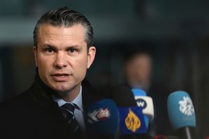 USA:s försvarsminister Pete Hegseth. Foto: Harry Nakos/AP/TT