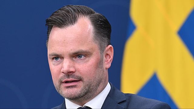 Adam Marttinen (SD) under en pressträff i november. Bild: Jonas Ekströmer/TT